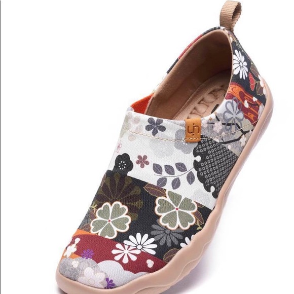 UIN Hana Painted Travel Shoes - Picture 4 of 7